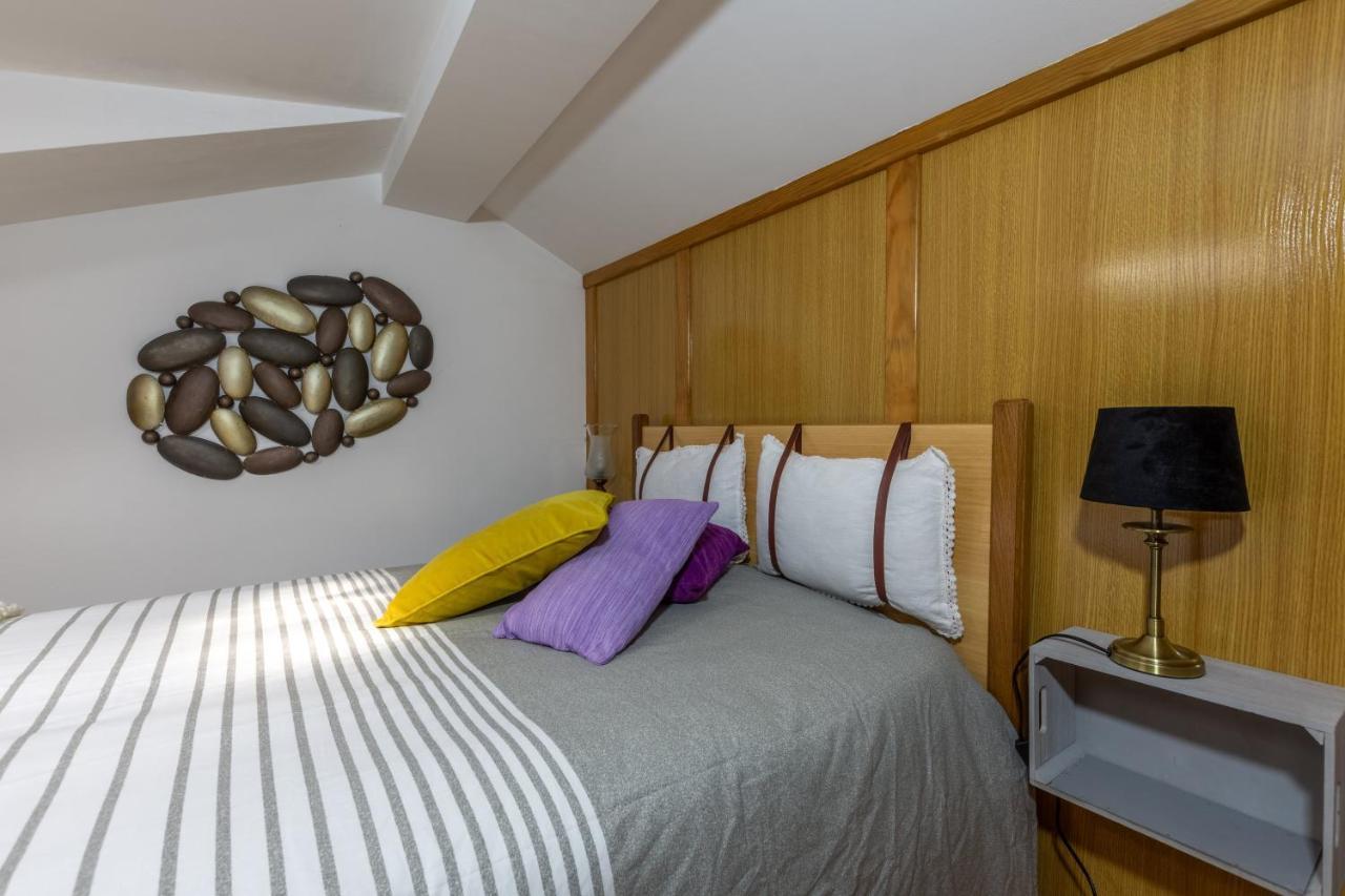 A Casa Da Rapariga De Cabelo Azul Apartment Manteigas Ngoại thất bức ảnh