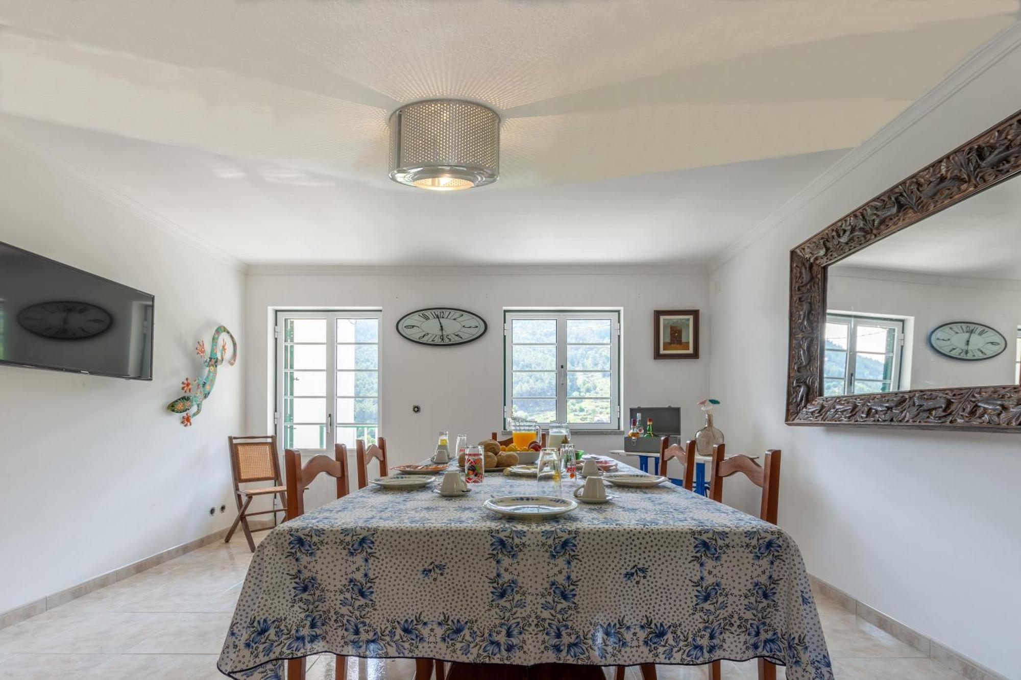 A Casa Da Rapariga De Cabelo Azul Apartment Manteigas Ngoại thất bức ảnh